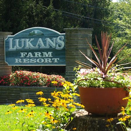 Lukans Farm Resort Hawley Bagian luar foto