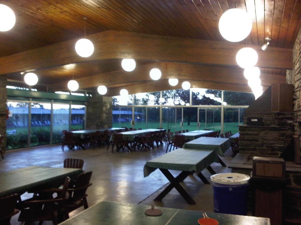 Lukans Farm Resort Hawley Bagian luar foto