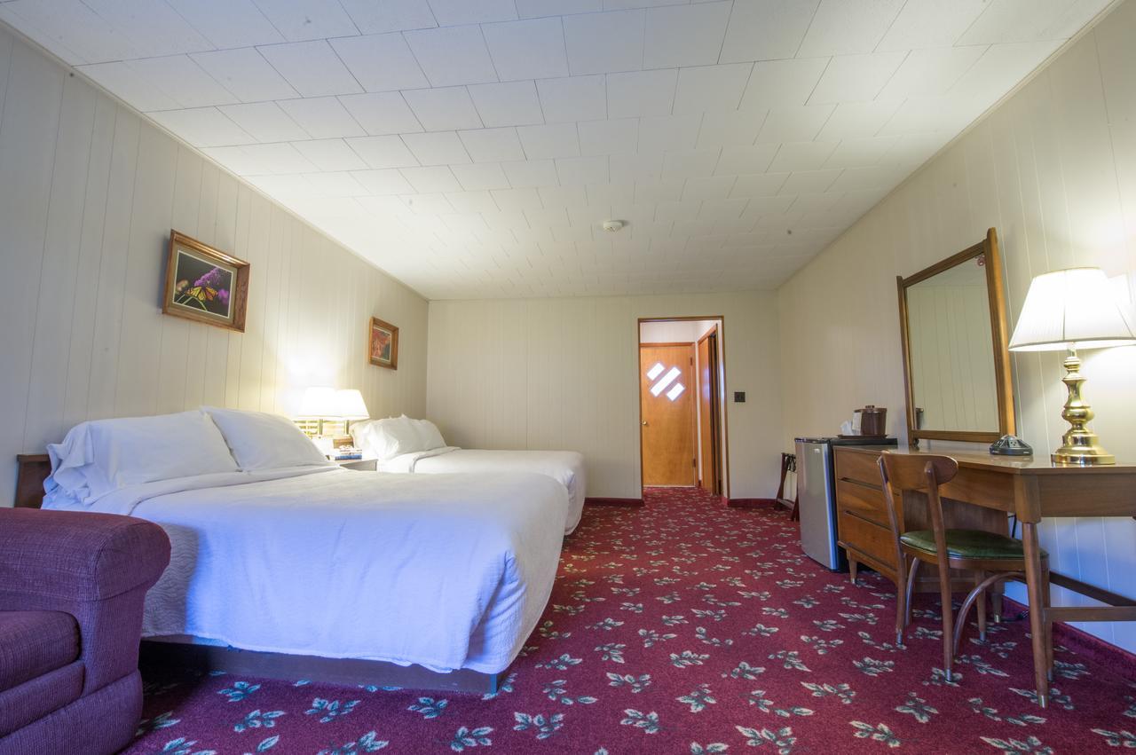 Lukans Farm Resort Hawley Bagian luar foto