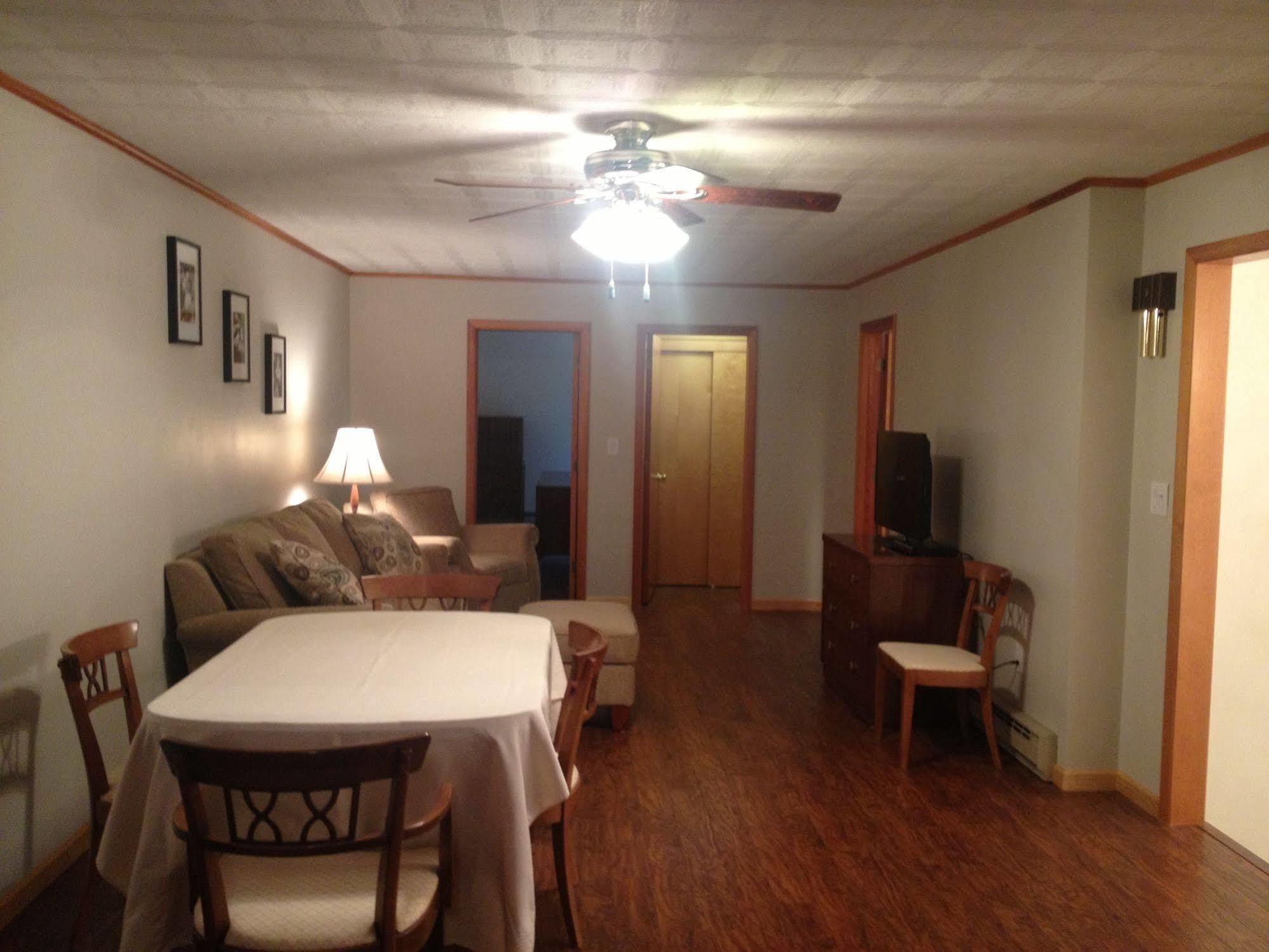 Lukans Farm Resort Hawley Bagian luar foto